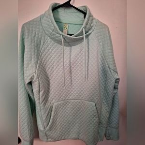 Woman Pull Over Sweater Size Large * By Green Tea**